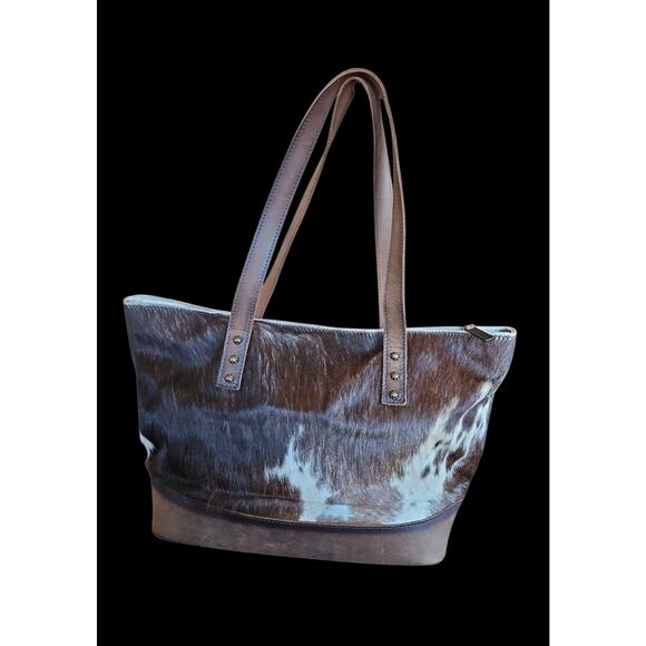 STS Ranch Wear Classic Genuine Cowhide Tote, zip closure, double shoulder straps - Picture 2 of 8